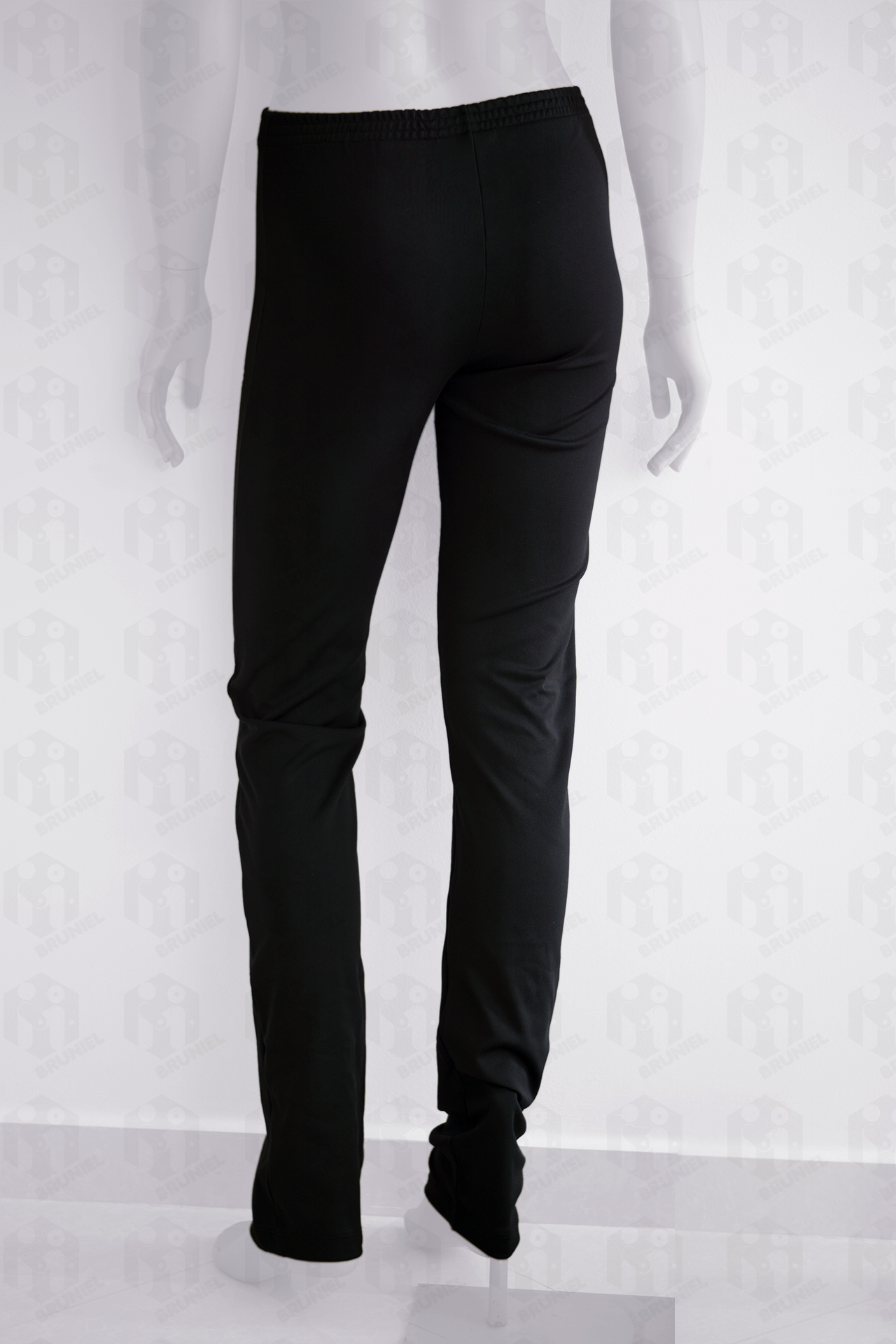 integraçãoCalçaBailarinaPreta Costas.jpg