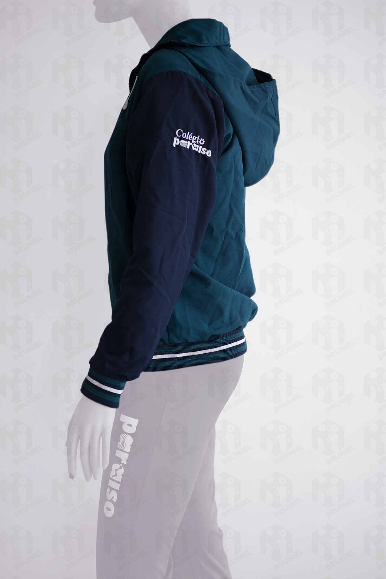 paraisoJaquetaCollegeTactel Lateral.jpg